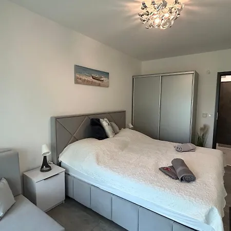 Διαμέρισμα Bauhaus Silver Wellness Apartman Σίοφοκ