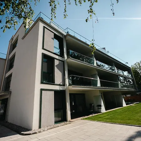 Bauhaus Silver Wellness Apartman Σίοφοκ